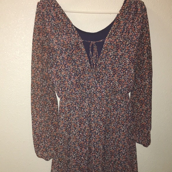 Long Sleeve Floral Dress - Picture 2 of 3